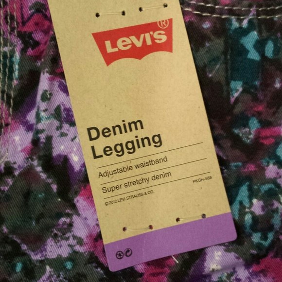 NWT Levi's Girls Pink Purple Geoisle Print Denim Legging Jeans 14 Reg - Picture 10 of 11